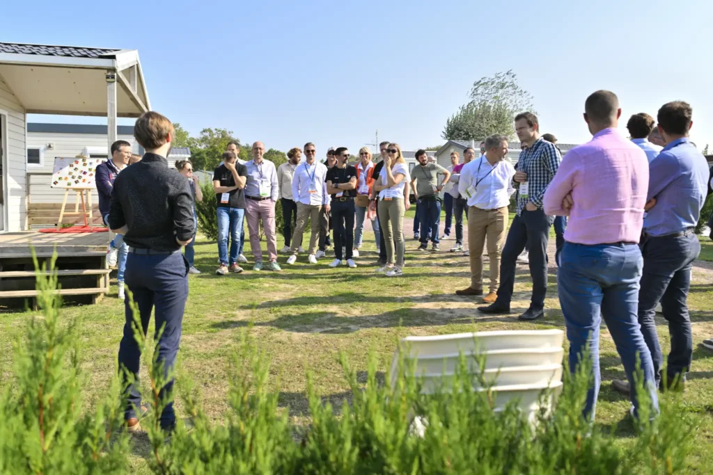 Briefing d'équipe avant un team building